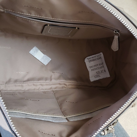 Coach leather bag - Picture 5 of 11